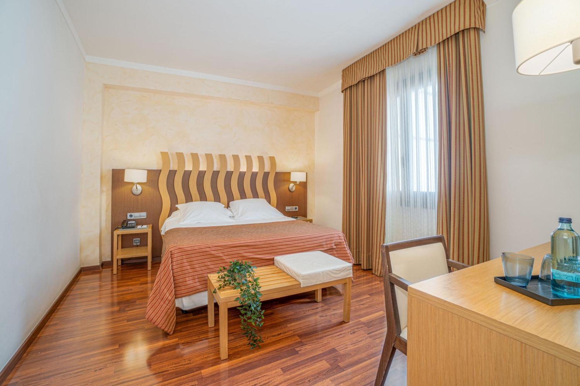 Hotel Duran Φιγκέρες Εξωτερικό φωτογραφία