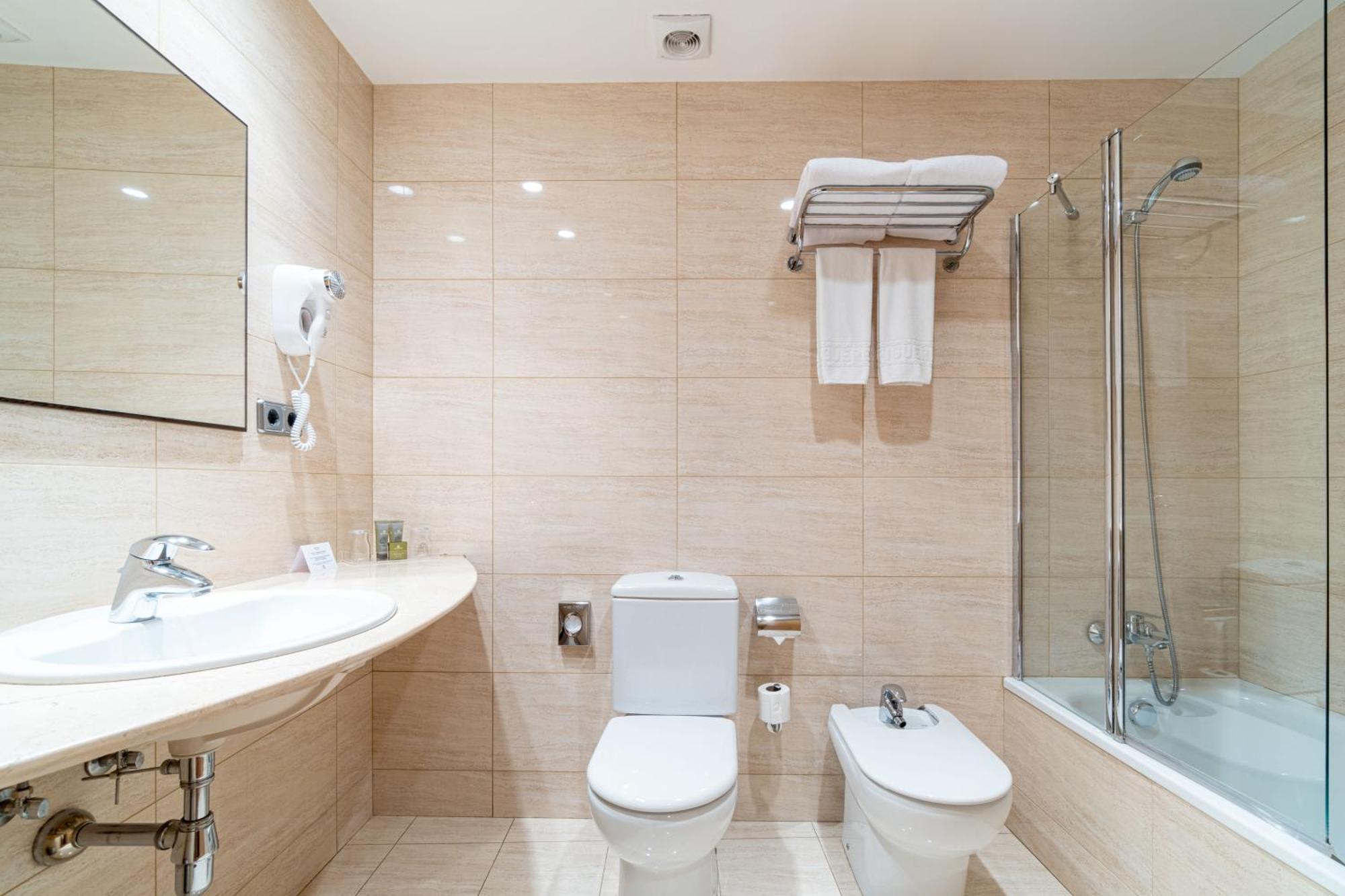 Hotel Duran Φιγκέρες Εξωτερικό φωτογραφία